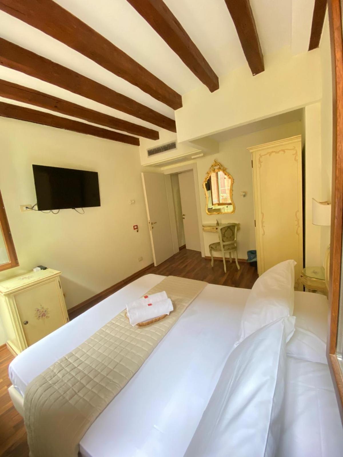 Casa Vacanze Angolo 'Sconto Venice Exterior photo